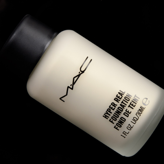 MAC Gold FX Hyper Real Foundation