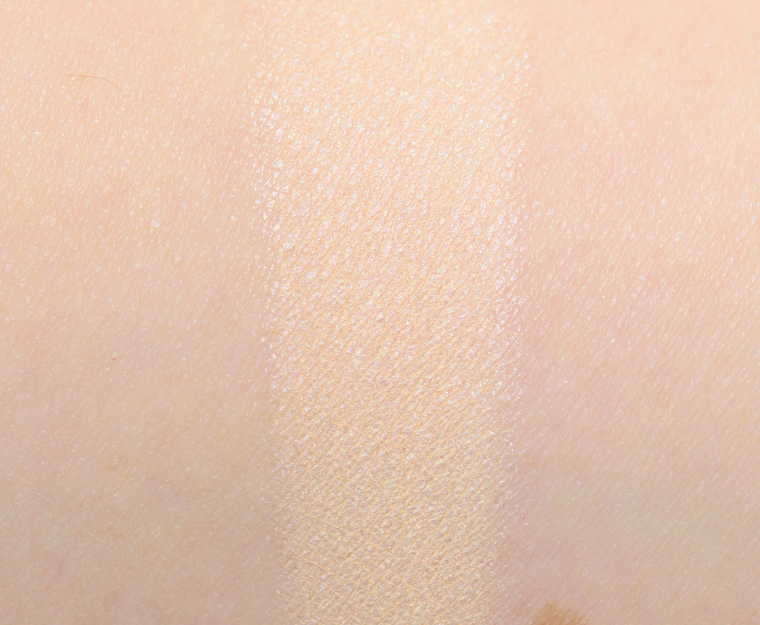 <p class="text-center">Marc Jacobs Beauty Perfect-O O!Mega Gel Powder Eyeshadow</p>