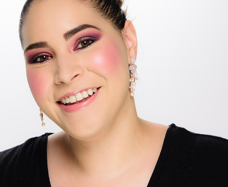 Too Faced Plumagranate (Highlighter) Tutti Frutti Strobe Powder