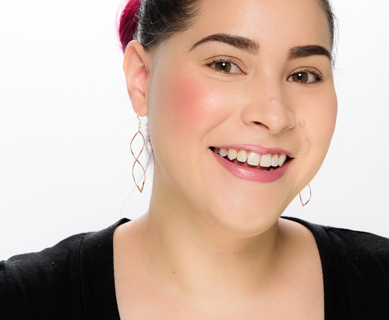 Charlotte Tilbury Pillow Talk Cheek to Chic Blusher