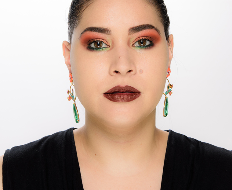 Hourglass Soft Light on (Your) Right Side of Face