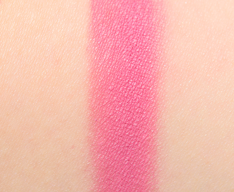 <p class="text-center">Huda Beauty Amethyst #7 Eyeshadow</p>