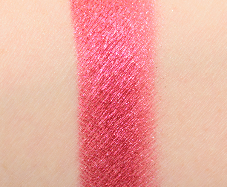 <p class="text-center">Huda Beauty Ruby #2 Eyeshadow</p>