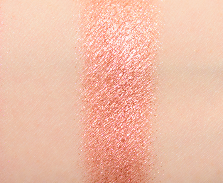 <p class="text-center">Huda Beauty Ruby #3 Eyeshadow</p>