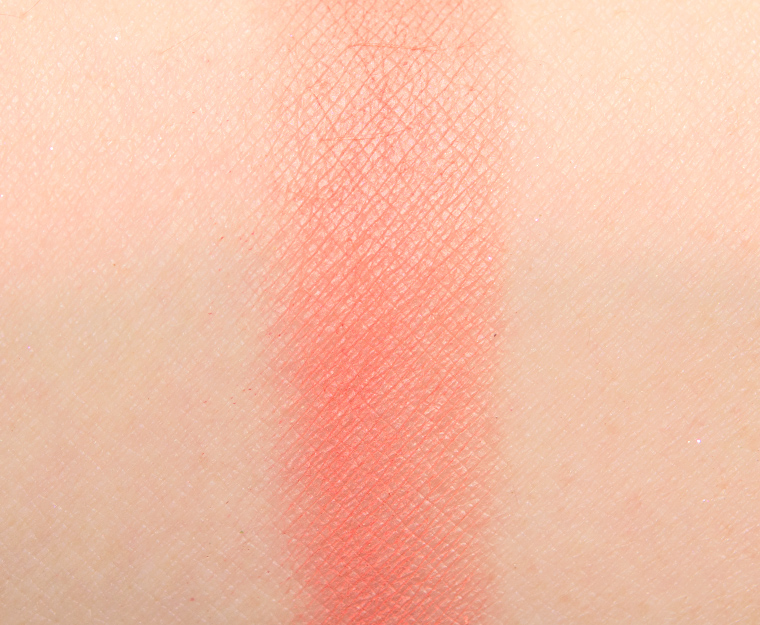 <p class="text-center">Huda Beauty Ruby #8 Eyeshadow</p>