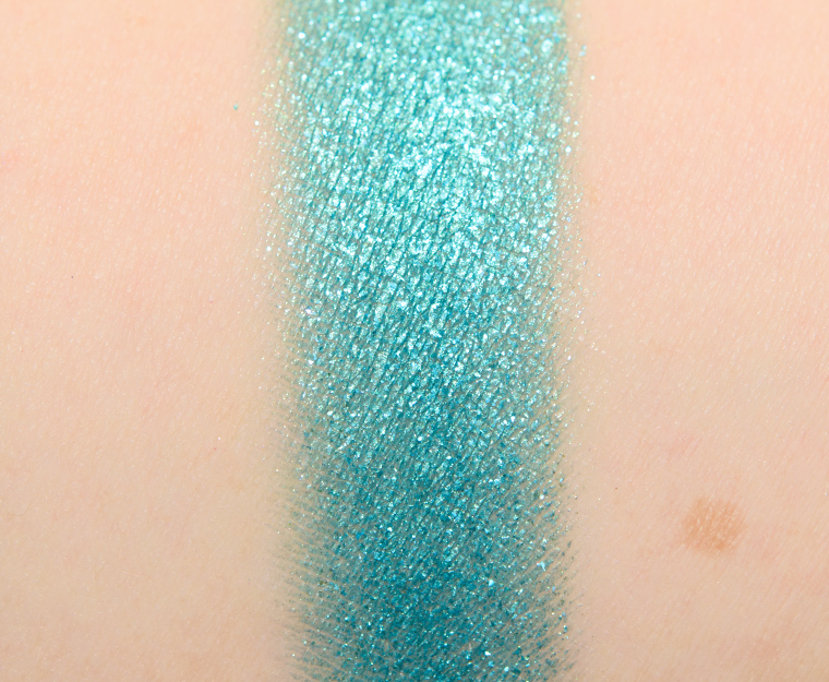 Huda Beauty Sapphire #3 Eyeshadow