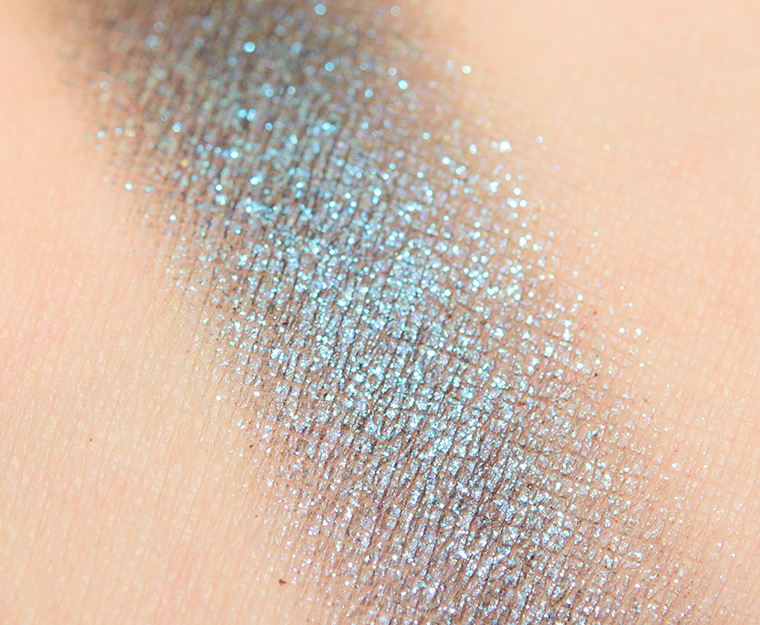 Huda Beauty Sapphire #5 Eyeshadow