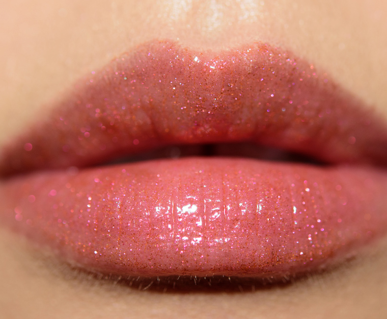 <p class="text-center">MAC Caketop Lipglass</p>