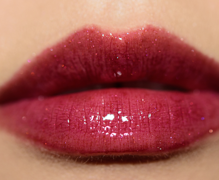 <p class="text-center">MAC Rosebuddy Lipglass</p>