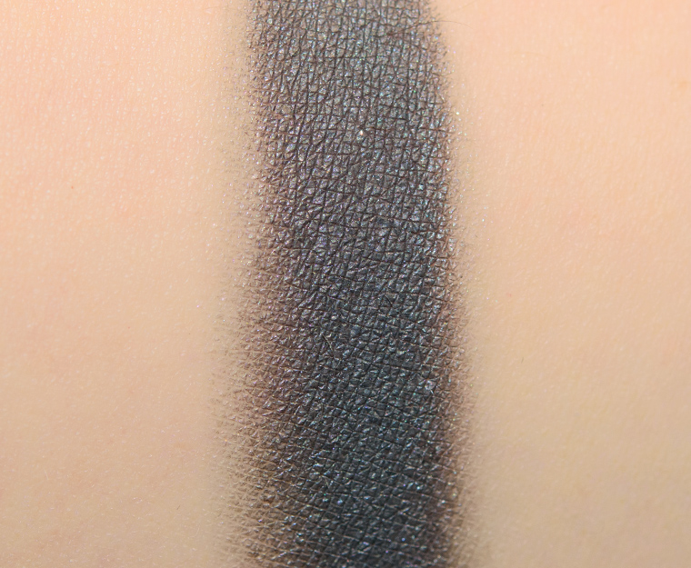 <p class="text-center">Pat McGrath Deep Space EYEdols Eyeshadow</p>