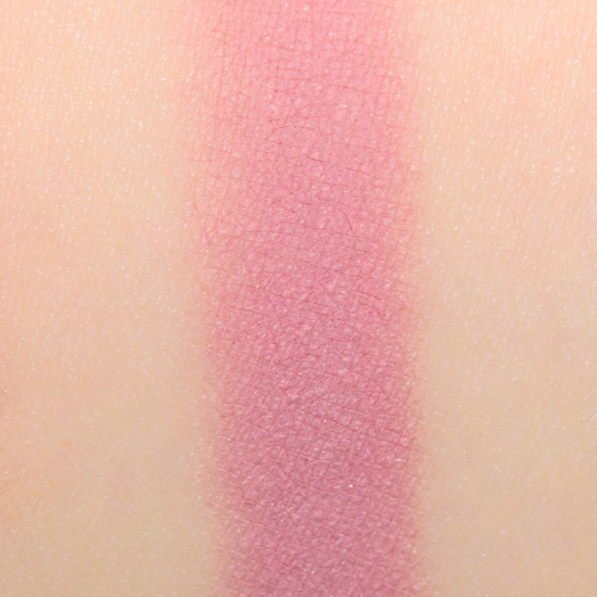 Huda Beauty Eyeshadow Lace