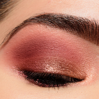 Huda Beauty New Nudes Eyeshadow Palette Review & Swatches