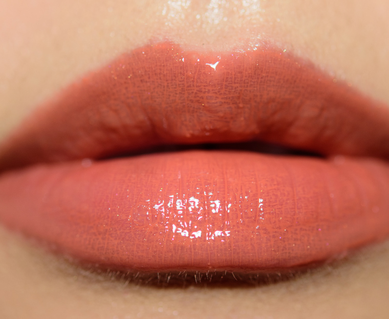 <p class="text-center">MAC Audible Lipglass</p>
