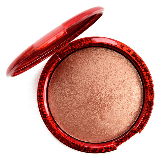 MAC Baby It's Gold Outside Mineralize Skinfinish