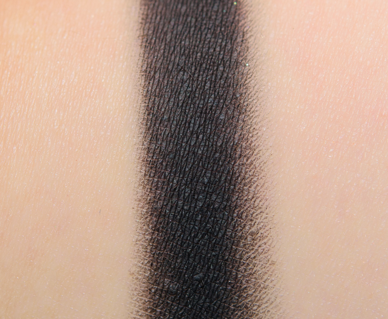 MAC Santa's Stilettos Eyeshadow
