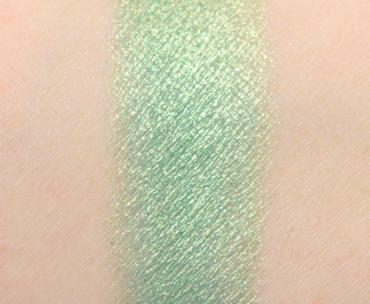 <p class="text-center">Viseart Coy #10 Eyeshadow</p>
