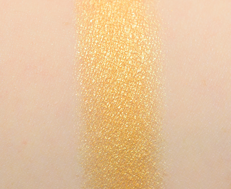 <p class="text-center">Viseart Coy #1 Eyeshadow</p>