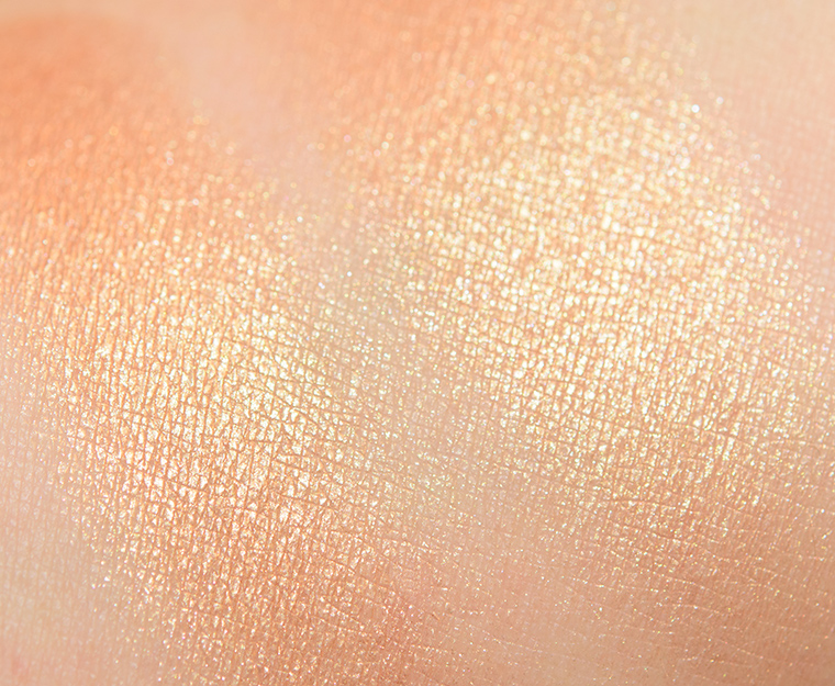 MAC Glow, Baby, Glow Hyper Real Highlighter