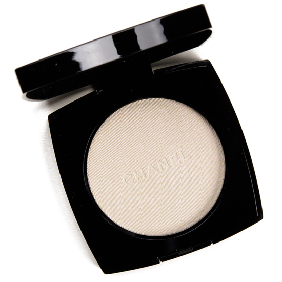 Chanel White Opal (40) Highlighting Powder