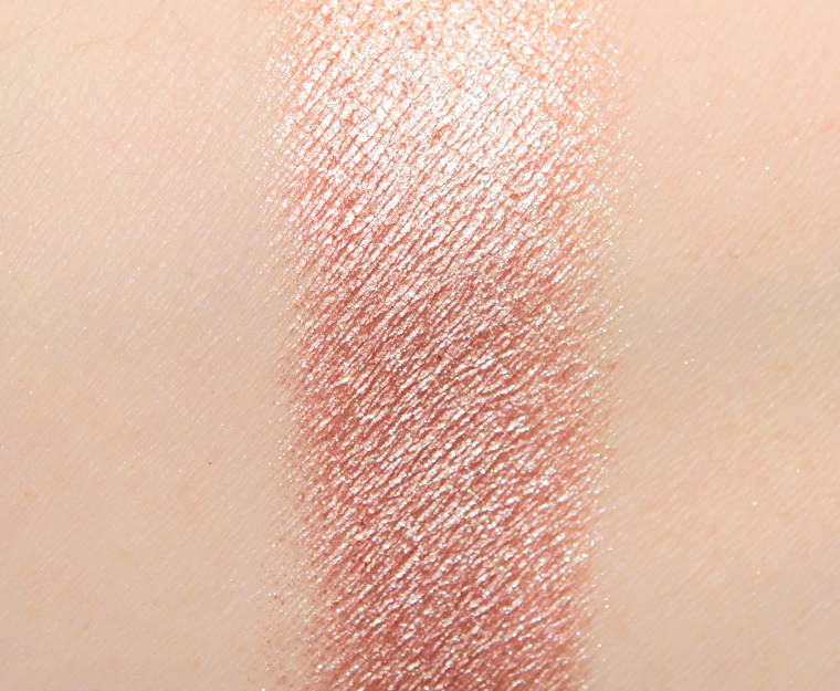 <p class="text-center">PIXI Beauty Metallic Rose Mineral Eyeshadow</p>