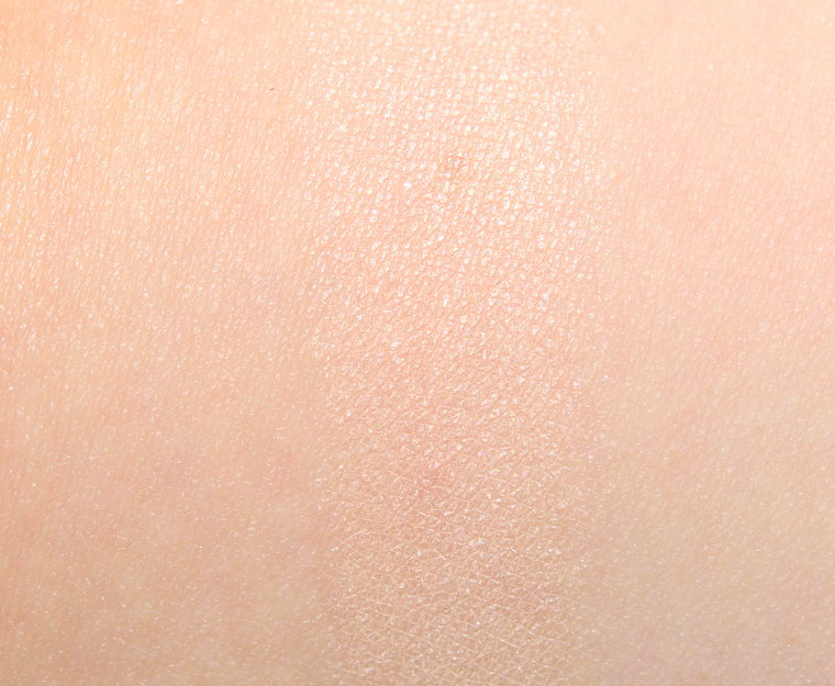 <p class="text-center">PIXI Beauty Sheer Sand Mineral Eyeshadow</p>