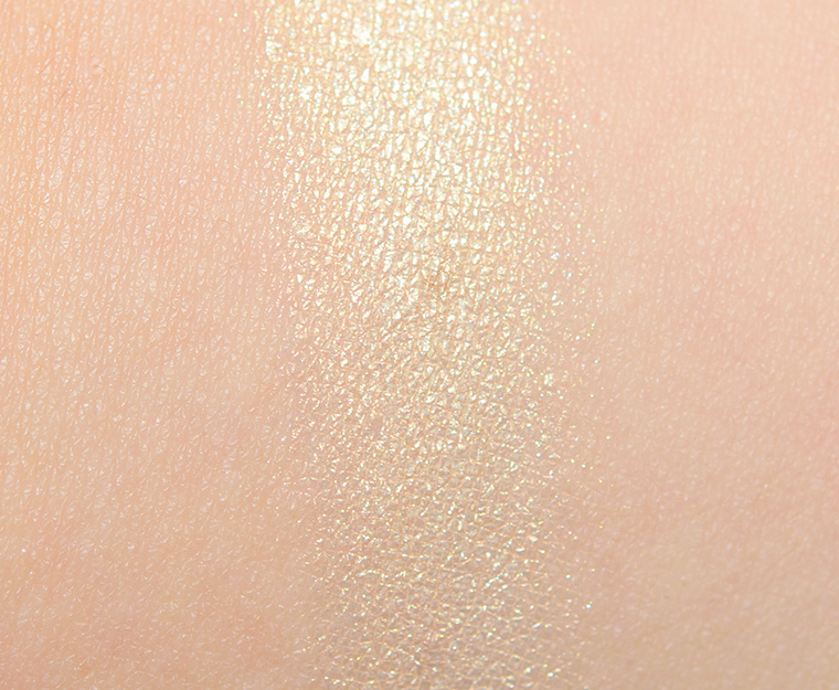 <p class="text-center">PIXI Beauty Vanilla Glitz Mineral Eyeshadow</p>