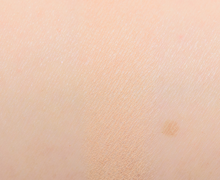 <p class="text-center">Ciate Honey Bunny Eyeshadow</p>