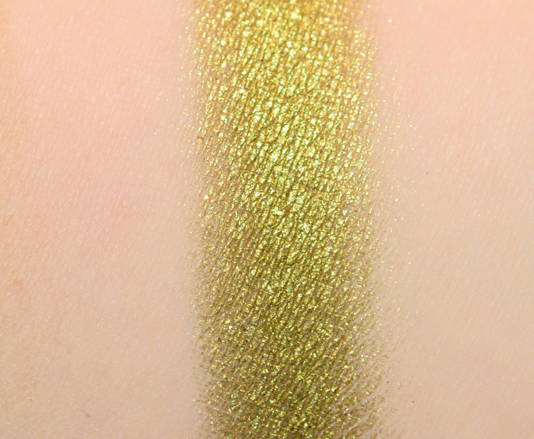 <p class="text-center">Coloured Raine Green Valley Eyeshadow</p>