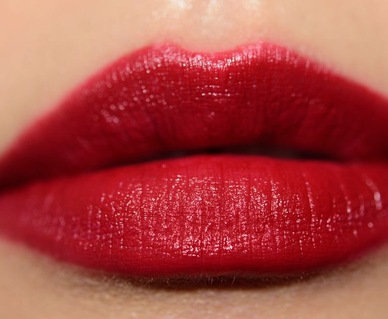 <p class="text-center">Guerlain #26 Rouge G de Guerlain Matte Lip Color</p>