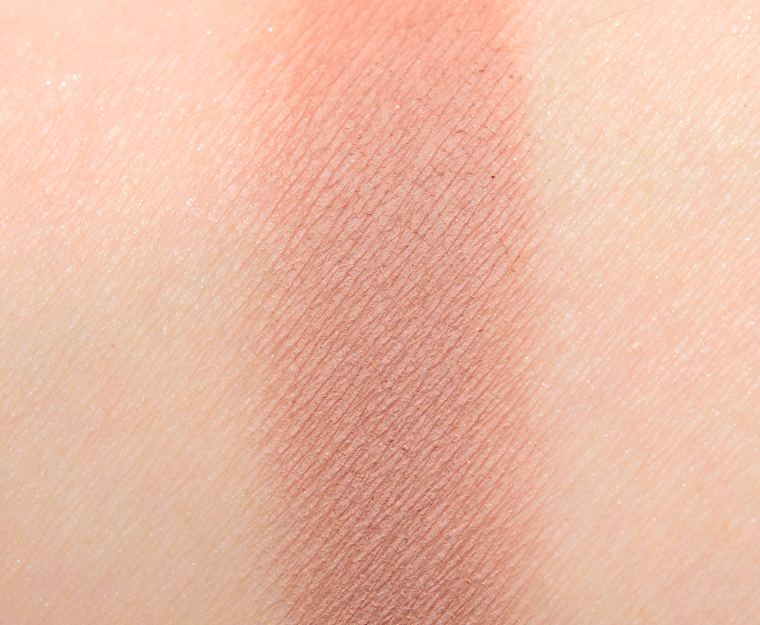 <p class="text-center">MAC Making Mauvey Moves Eyeshadow</p>
