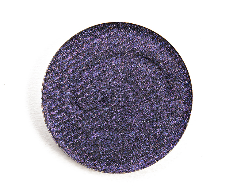 <p class="text-center">Devinah Cosmetics Ding-a-derry Pressed Pigment</p>