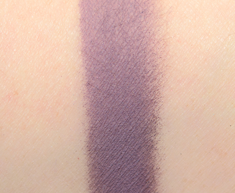 <p class="text-center">Devinah Cosmetics Esme Pressed Matte Shadow</p>