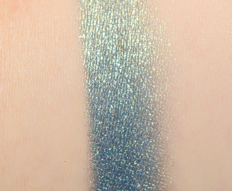 <p class="text-center">Devinah Cosmetics Livius Pressed Pigment</p>