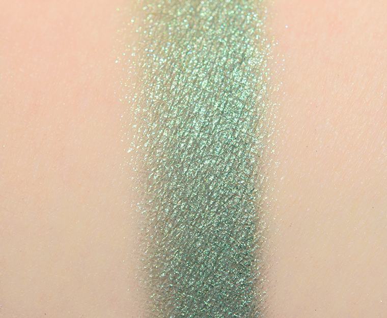 <p class="text-center">Devinah Cosmetics Mermaid Pressed Pigment</p>