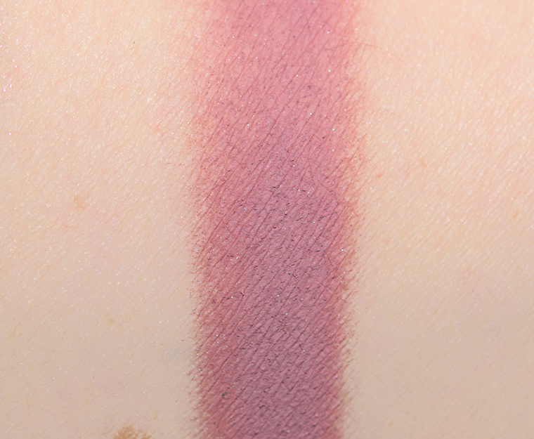 <p class="text-center">Devinah Cosmetics Suki Pressed Matte Shadow</p>