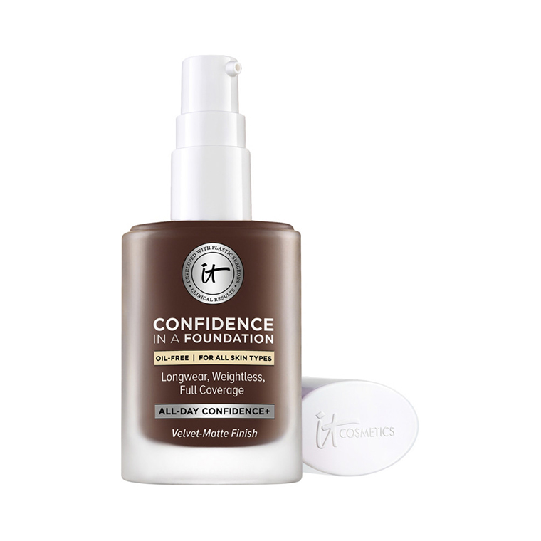 IT Cosmetics 535 Deep Bronze Confidence in a Foundation