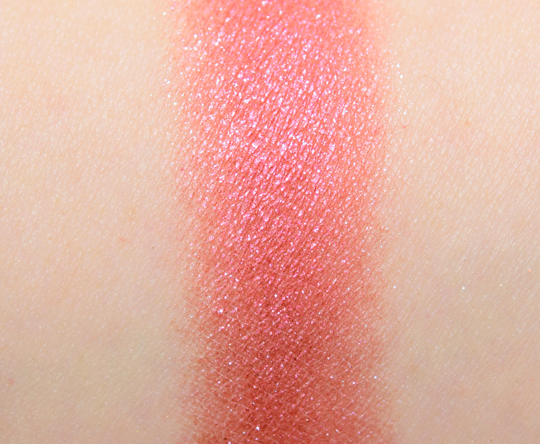 <p class="text-center">Kaja Moscato Pink Bouncy Shimmer Eyeshadow</p>