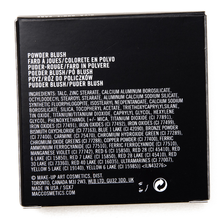 MAC Diva Don't Care Powder Blush