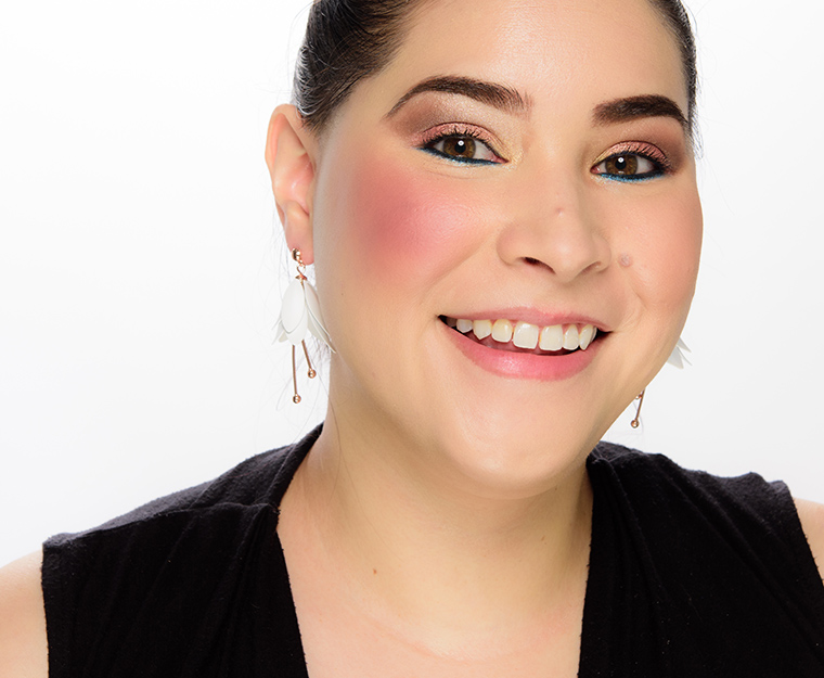 MAC Diva Don't Care Powder Blush