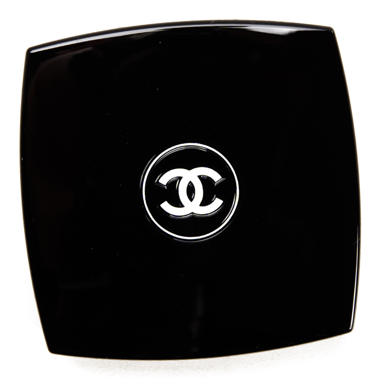 Chanel Blurry Grey (322) Les 4 Ombres Multi-Effect Quadra Eyeshadow