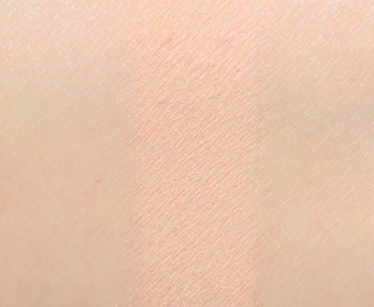 <p class="text-center">Viseart Peche (Sable) Eyeshadow</p>