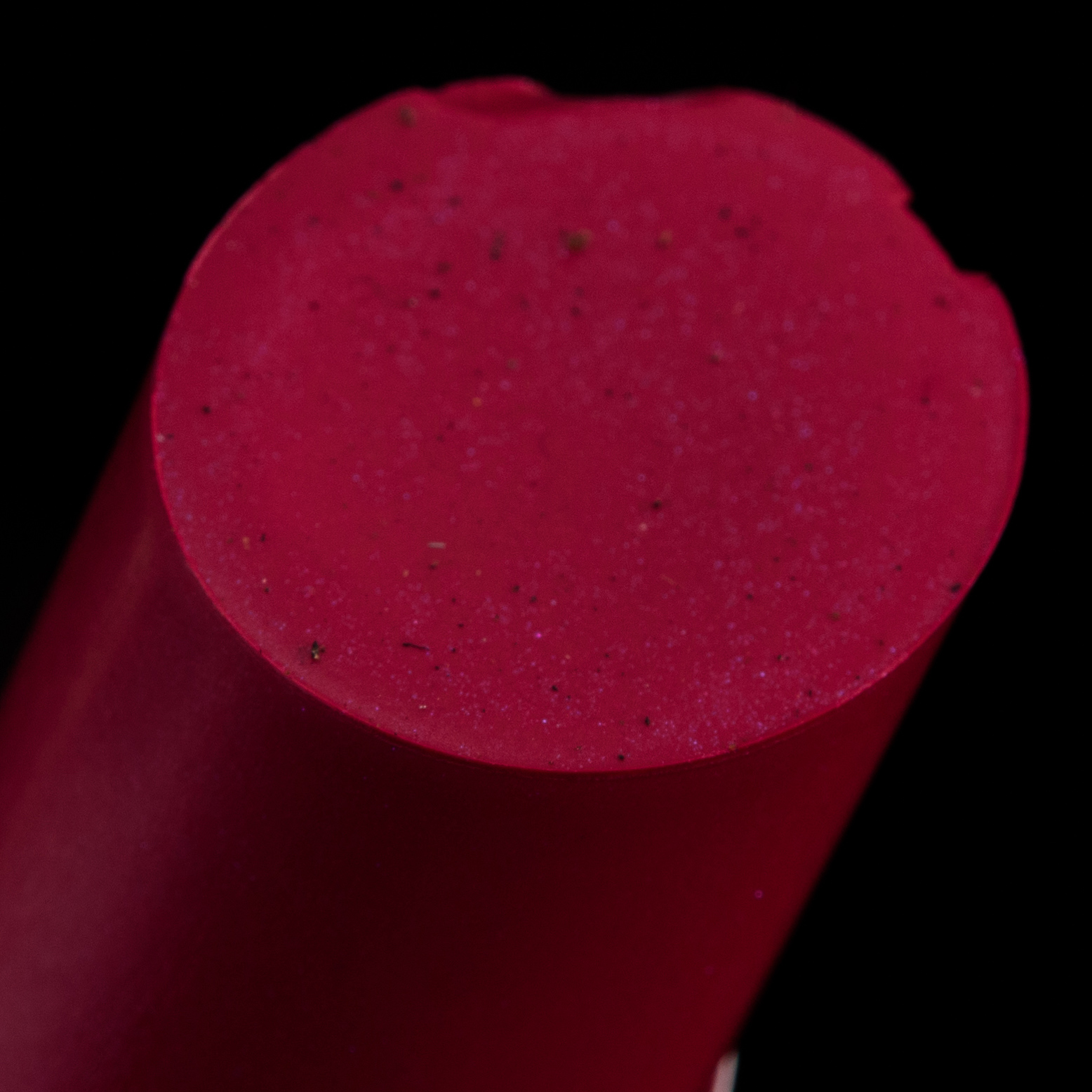 Fibers in Lipsticks - L'Oreal Glossy Garnet