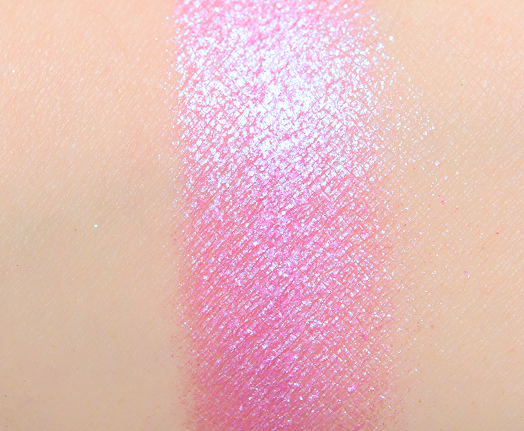 <p class="text-center">Huda Beauty Neon Pink #5 Pressed Pigment</p>