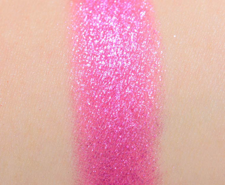 <p class="text-center">Huda Beauty Neon Pink #9 Pressed Pigment</p>