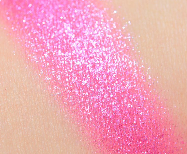 Huda Beauty Neon Pink #9 Pressed Pigment