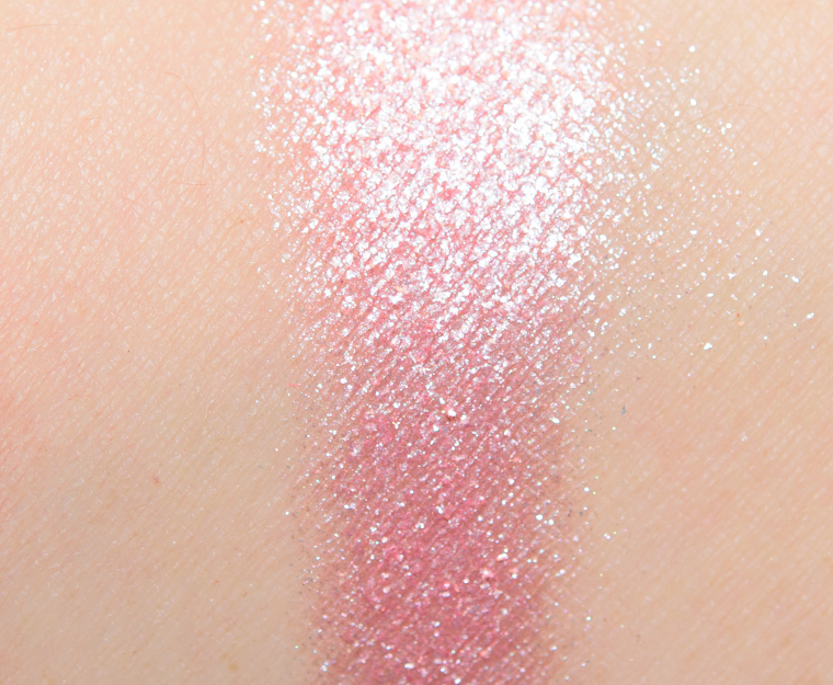 <p class="text-center">Kaja Celestial Petal Bouncy Shimmer Eyeshadow</p>