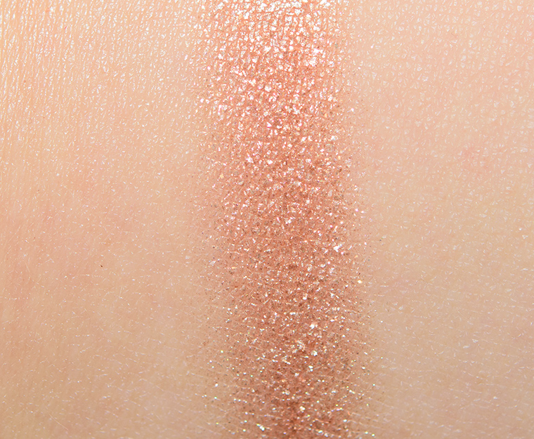 <p class="text-center">Kaja Crushed Pearl Bouncy Shimmer Eyeshadow</p>