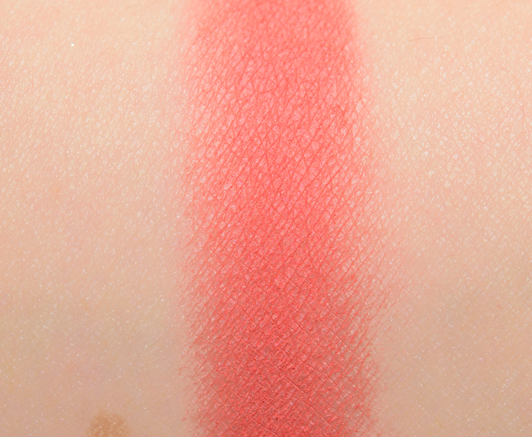 <p class="text-center">Kaja Juicy Grapefruit Matte Eyeshadow</p>