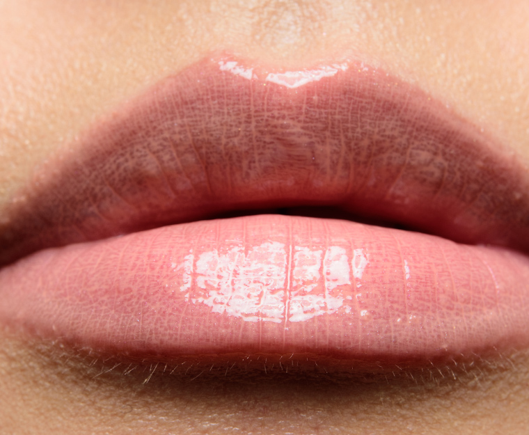 MAC Coral of the Wild Lipglass