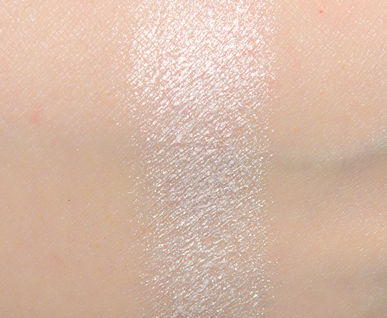<p class="text-center">MAC Fresh Innocence Eyeshadow</p>